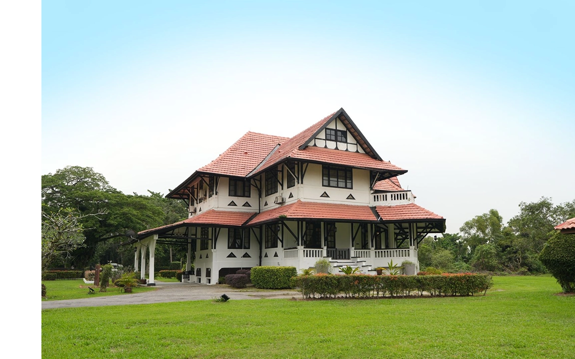 VIP Bungalows at Carey