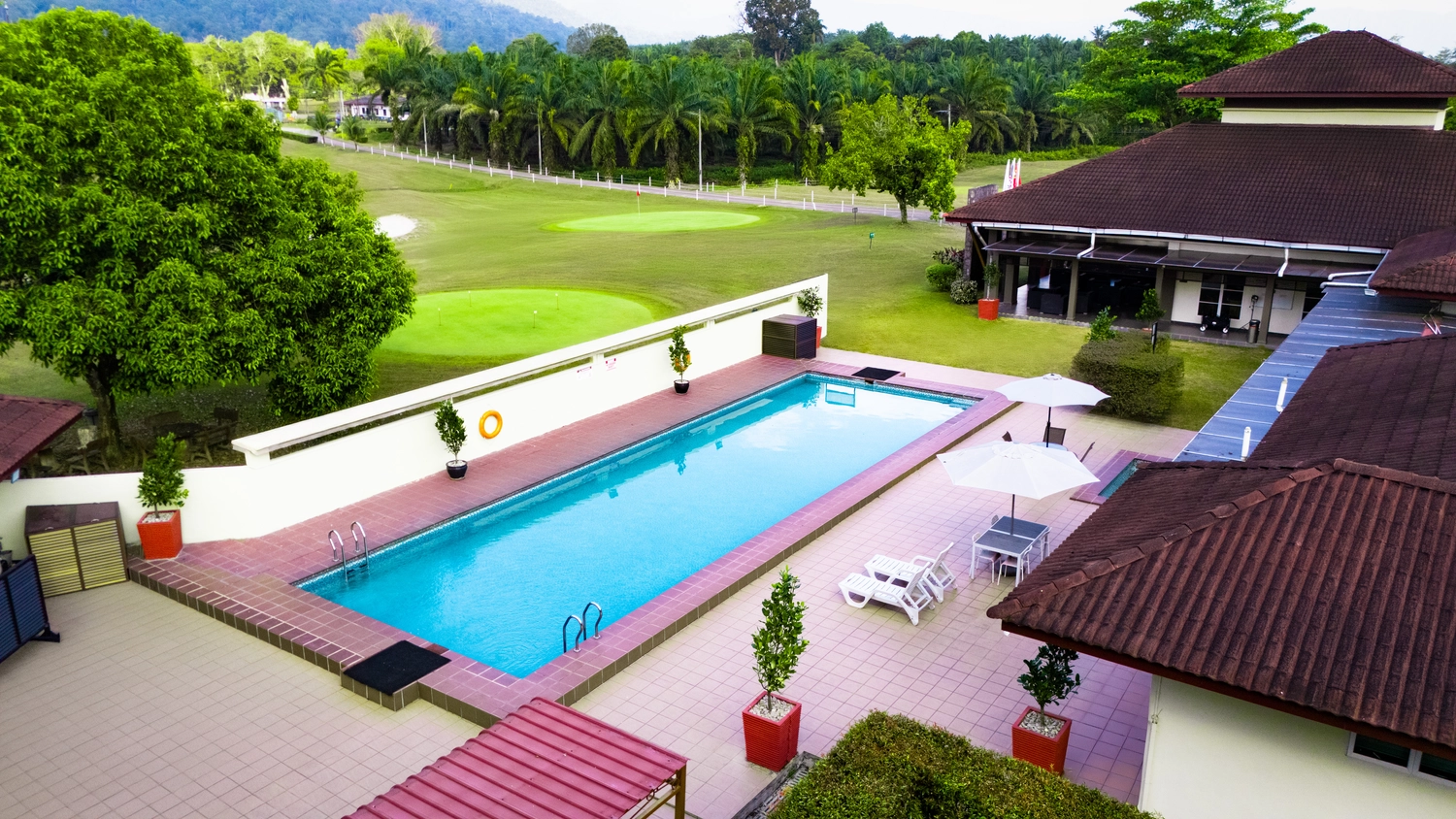 Pool 1